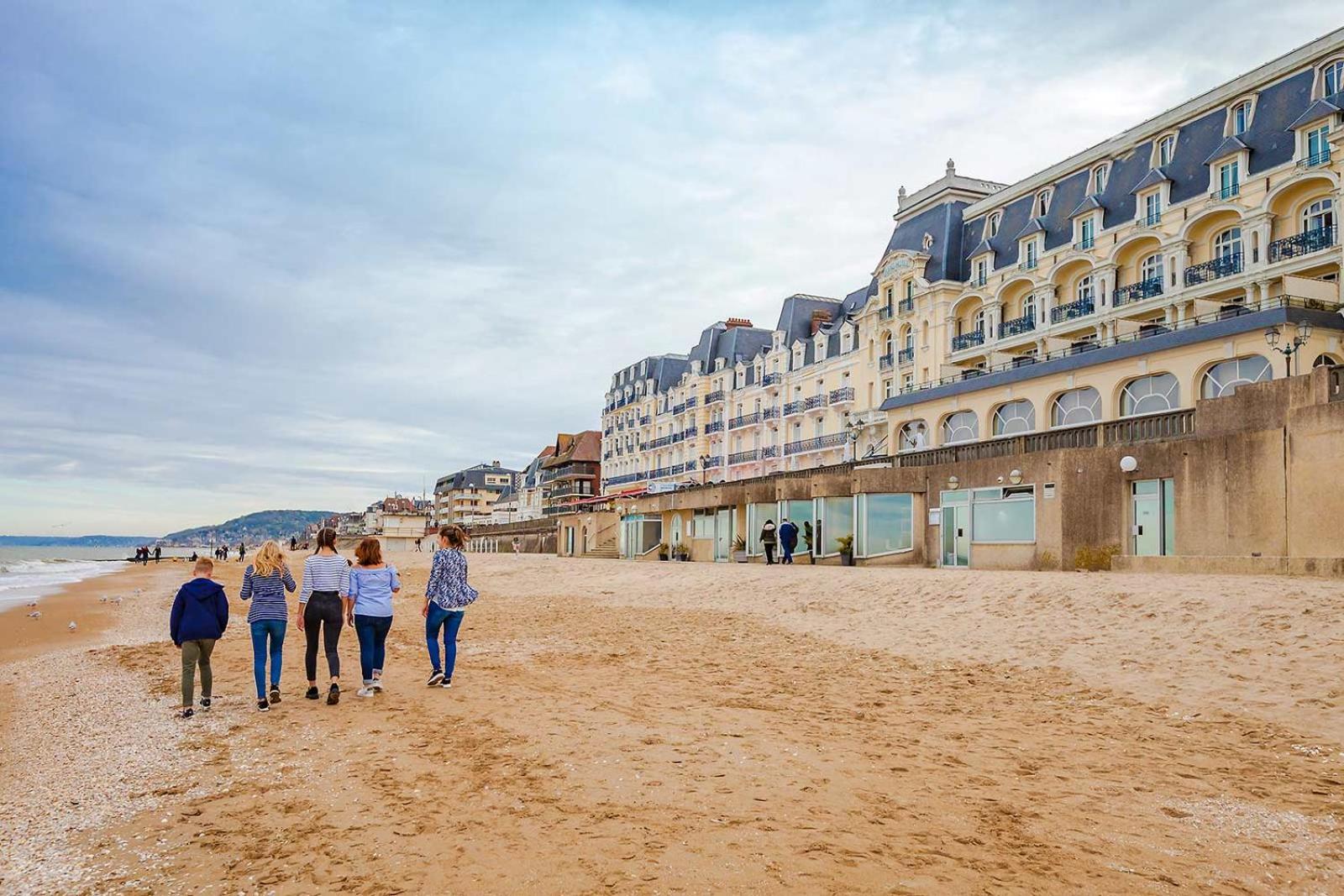 Ravissant Cottage Avec Jardin, Refait A Neuf, 2 A 5 Pers Cabourg Exteriér fotografie